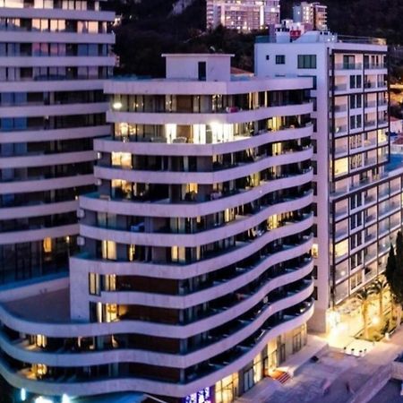 Beachfront Luxury Apartment Budva Eksteriør billede