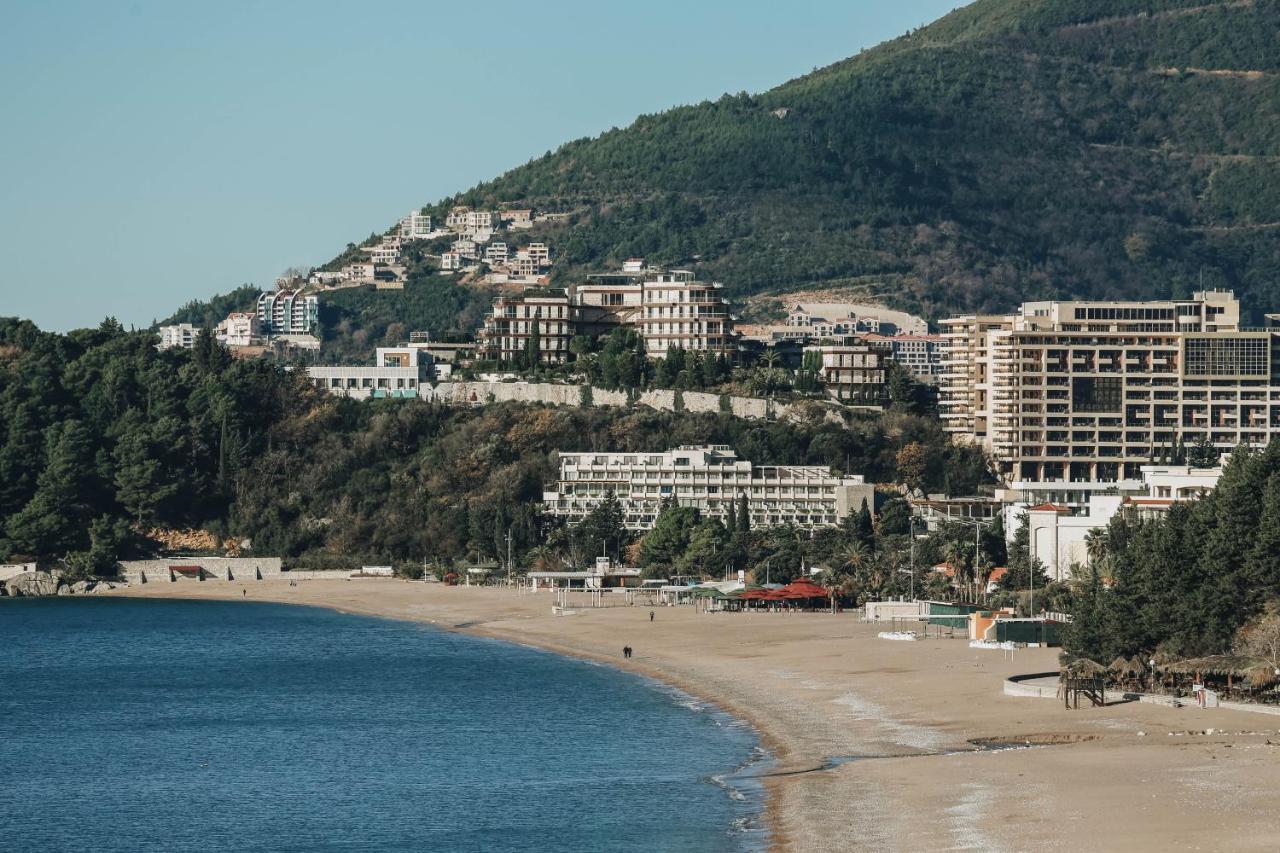 Beachfront Luxury Apartment Budva Eksteriør billede